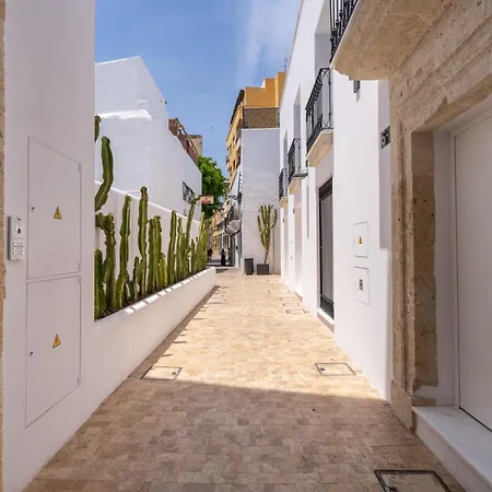 Moott Homes Arco De Braulio 2b Apartment