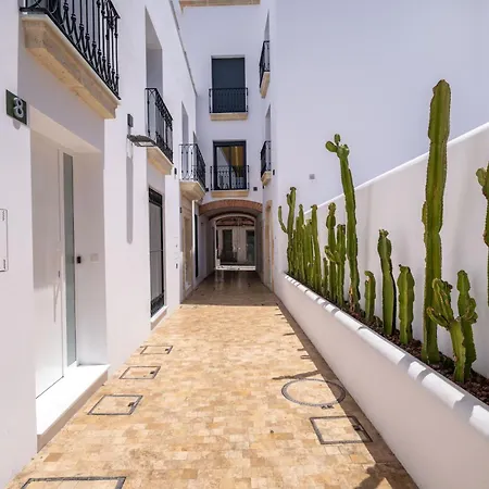 Moott Homes Arco De Braulio 2b Apartment *